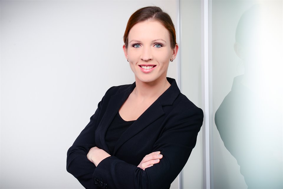 Marika Pixken, Inhaberin von MK Waffentechnik